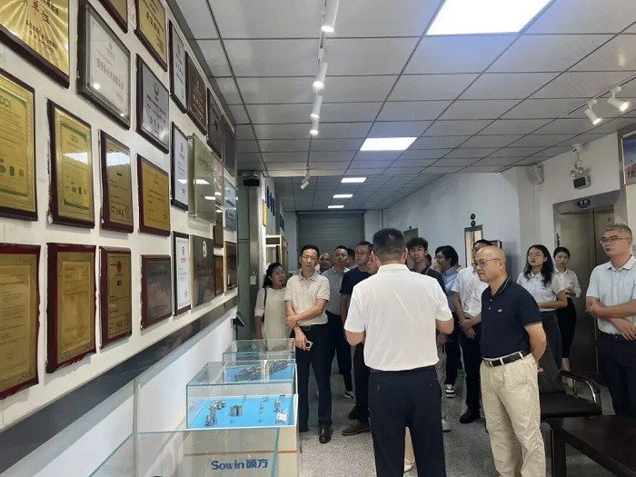 深圳市五金机电行业商会走进硕方04-700 深圳市五金机电行业商会走进硕方04-700